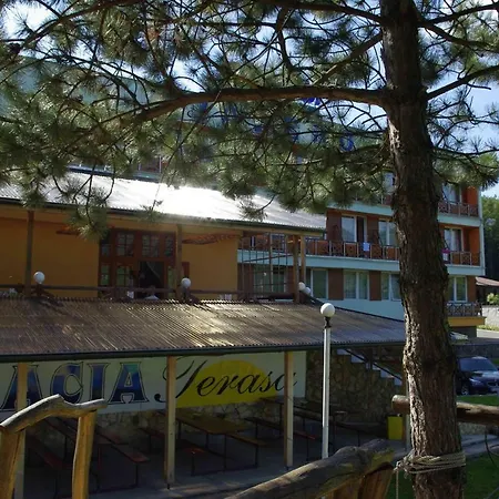 Jazero Hotel Vinné